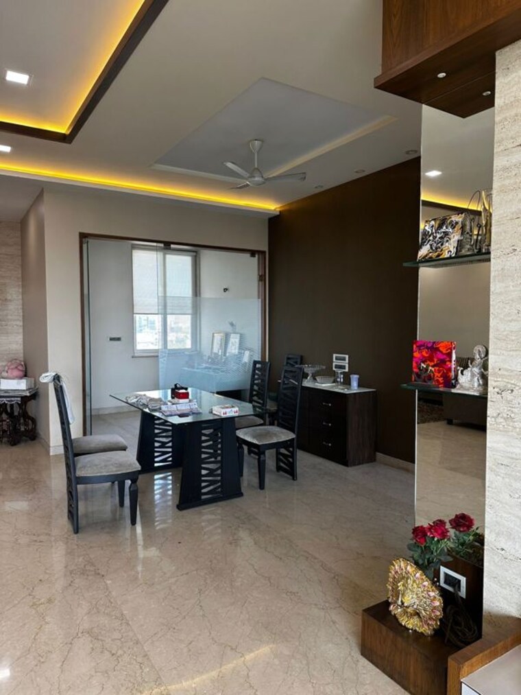  Parking, runwal-greens 4 Bedroom 1650 Sq.Ft. Apartment In Mulund West Mumbai 10657688