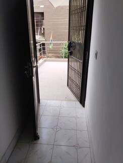 2 BHK +Apartment For Rent in Varun Enclave