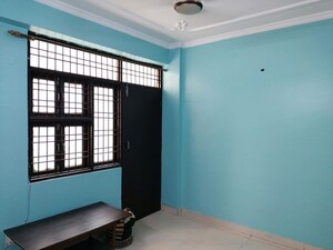 Room in 3 BHK Builder Floor at Mahavir Enclave 1 – for Rent