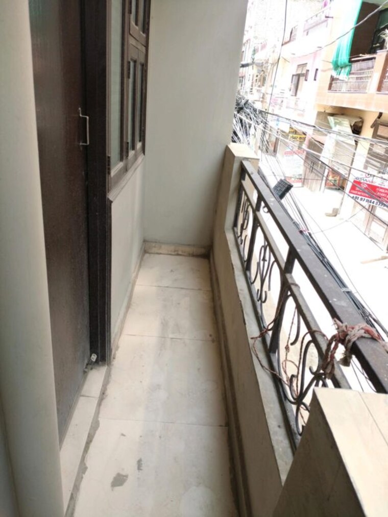 Balcony, mahavir enclave 1 3 Bedroom 900 Sq.Ft. Builder Floor In Mahavir Enclave 1 Delhi 10657704