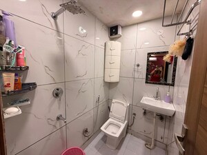 Team Area in 2 BHK Builder Floor at Mahavir Enclave 1 – for Rent
