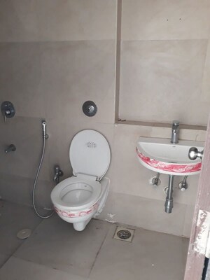 Bathroom in 1 BHK Apartment at Conwood Astoria, Goregaon East – for Rent