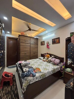 Bedroom in 1 BHK Builder Floor at Mahavir Enclave 1 – for Rent