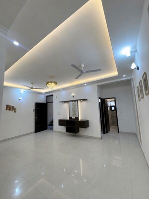 Room in 3 BHK Apartment at Devbhoomi Elite Homez, Patiala Road – for Sale