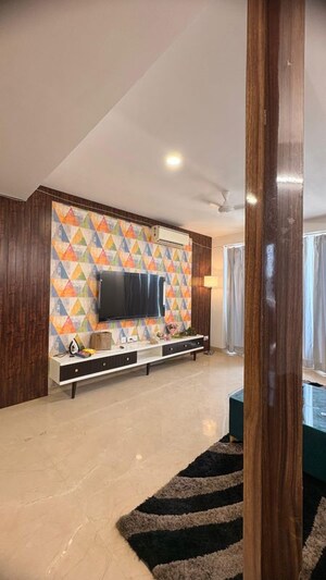 Bedroom in 4 BHK Apartment at Suraj Oranje Castle, Gomti Nagar – for Rent