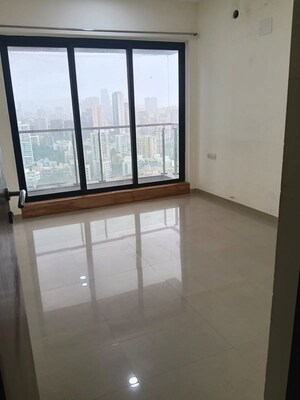 Room in 2 BHK Apartment at Rustomjee Elanza, Malad West – for Rent