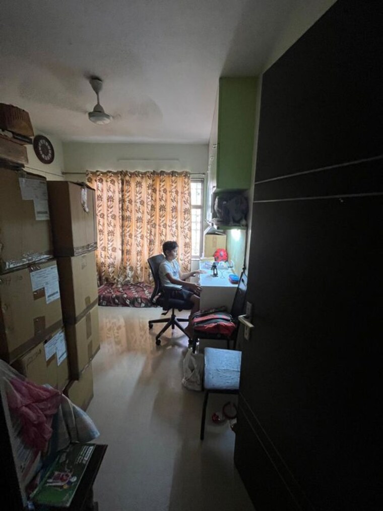 Living Room, varun-garden 2 Bedroom 1040 Sq.Ft. Apartment In Ghodbunder Road Thane 10657763