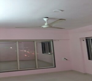 Room in 1 BHK Apartment at Dadar East – for Rent