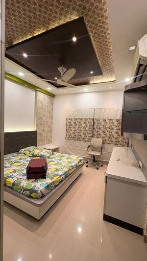 Team Area in 3 BHK Apartment at Rohtas Presidential Arcade, Vibhuti Khand – for Rent
