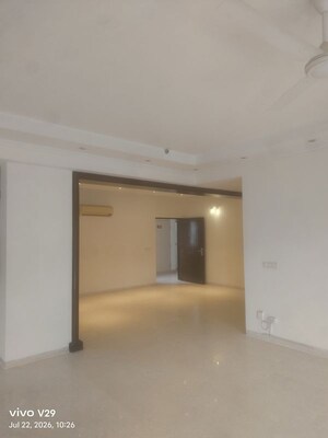 3.5 BHK Apartment For Sale in Ambience Island Lagoon, Sector 24