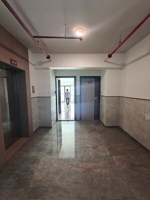 Room in 2 BHK Apartment at Chandak Cornerstone, Worli – for Rent