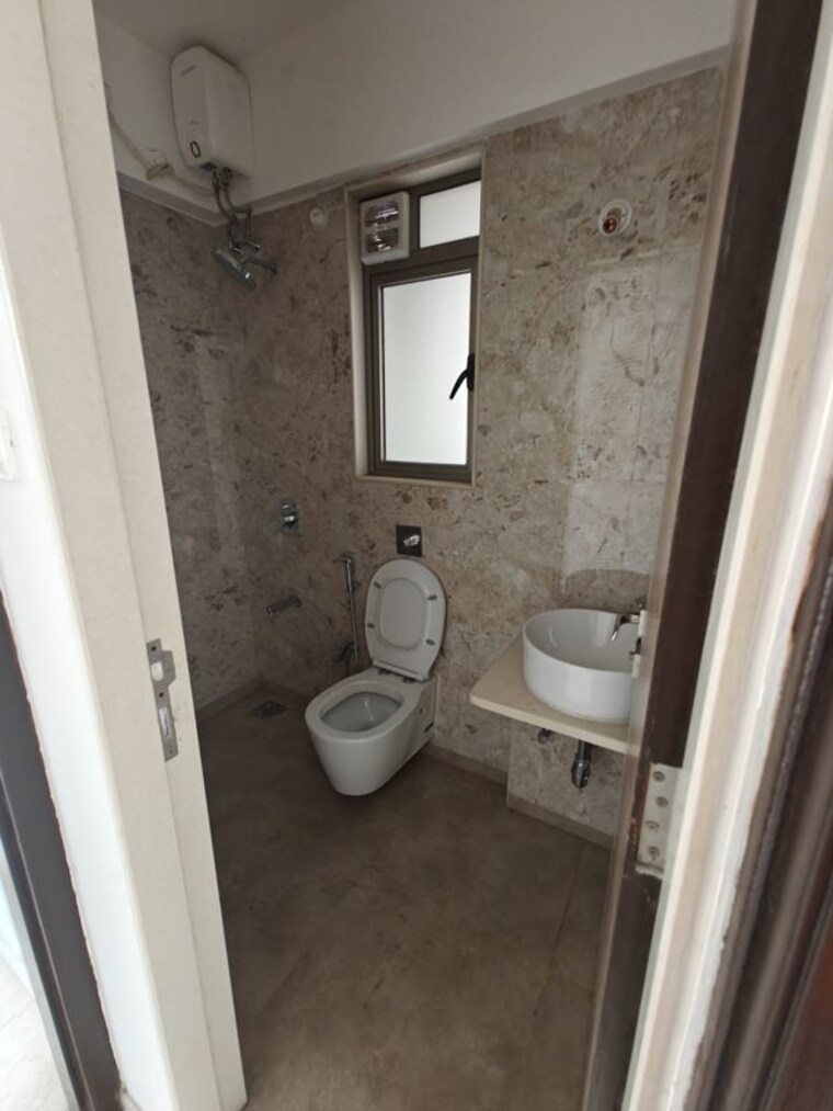 Bathroom, chandak-cornerstone 2 Bedroom 600 Sq.Ft. Apartment In Worli Mumbai 10657811