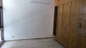 Room in 3.5 BHK Apartment at Omaxe Heights, Sector 86 – for Sale