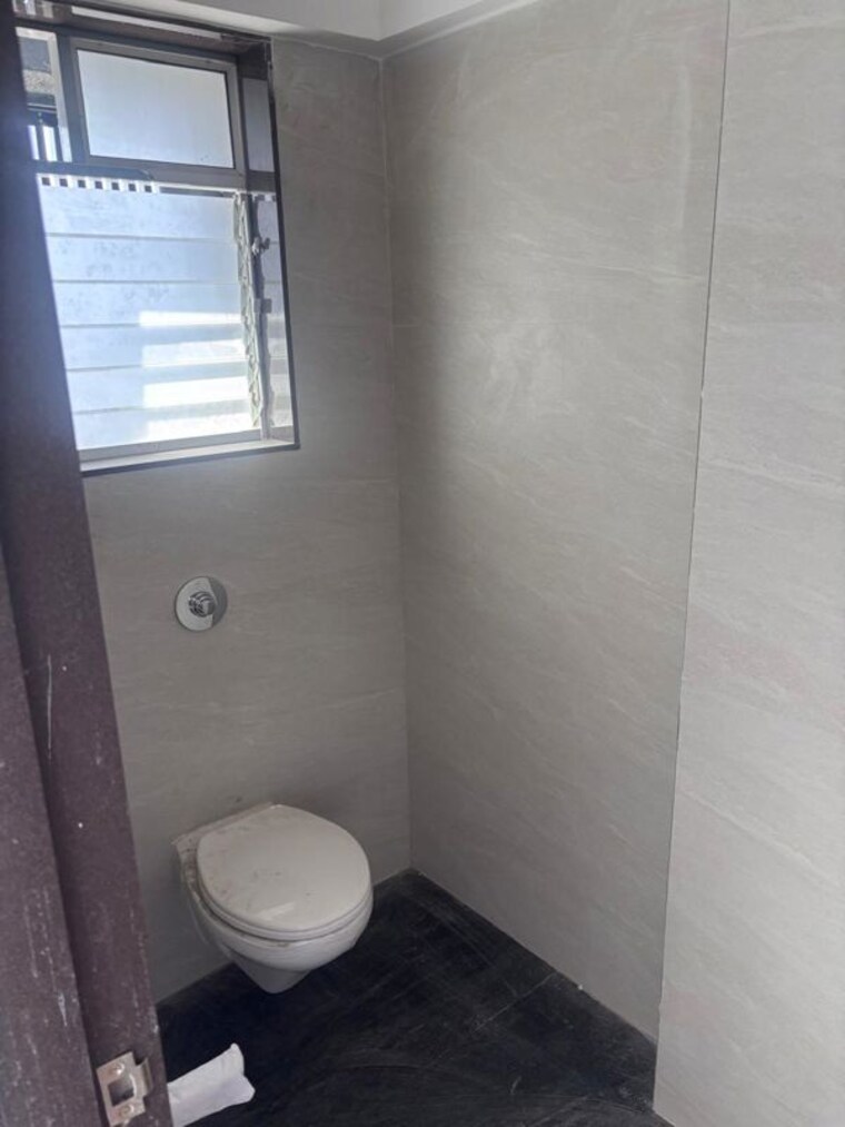 Bathroom, jadeite-charkop-nandanvan-chs 2 Bedroom 645 Sq.Ft. Apartment In Kandivali West Mumbai 10657825