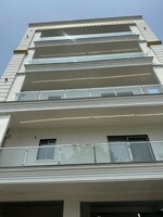 3.5 BHK +  2150 Sq.Ft. Apartment in Central Park Flower Valley