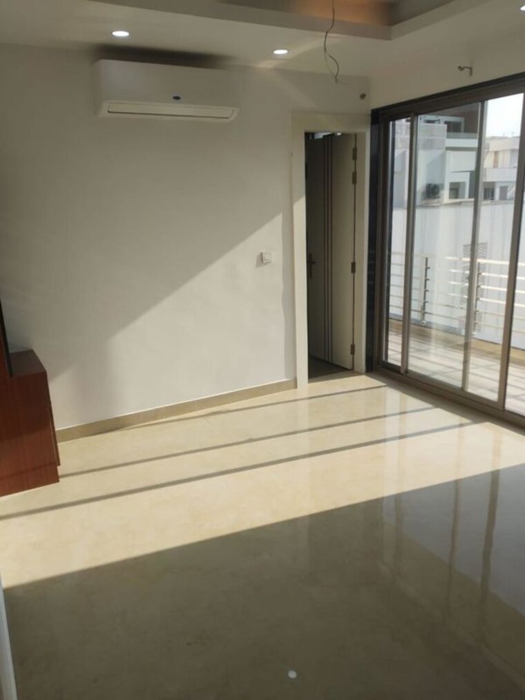 Room, central-park-flower-valley 3.5 Bedroom 2150 Sq.Ft. Apartment In Sohna Sector 33 Gurgaon 10657832