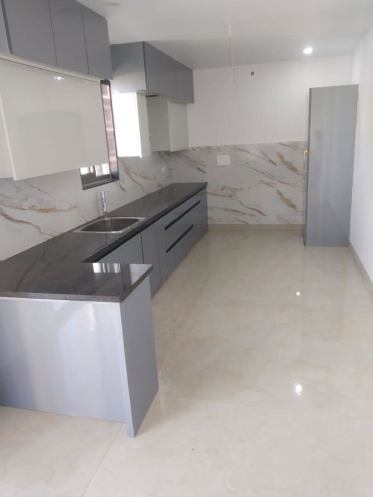 Kitchen, central-park-flower-valley 3.5 Bedroom 2150 Sq.Ft. Apartment In Sohna Sector 33 Gurgaon 10657832