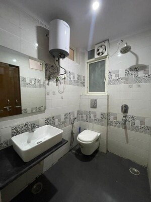 Team Area in 1 BHK Builder Floor at Dlf City Phase 3 – for Rent