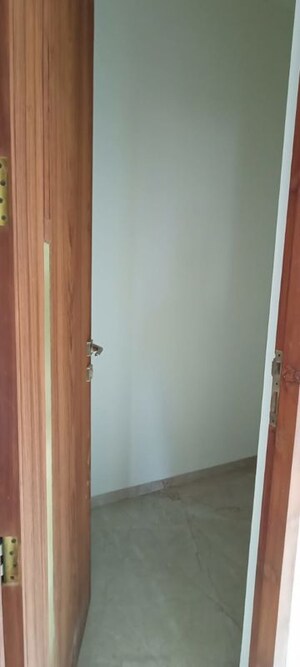 Room in 4 BHK Villa at Taksh Elanza, Bhayli – for Sale