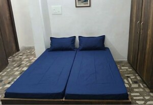  Pg For Rent in Sector 44