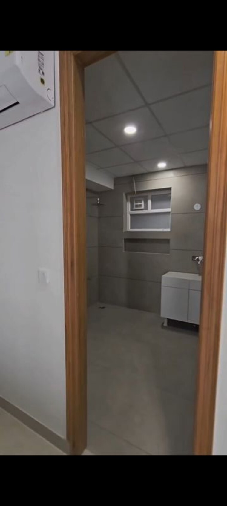 Bathroom, alaknanda-maxxus-eden-estate 3 Bedroom 1887 Sq.Ft. Apartment In Ghazipur Zirakpur 10657934