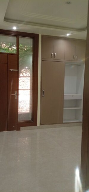 Room in 2 BHK Builder Floor at Sector 1 Dwarka – for Sale