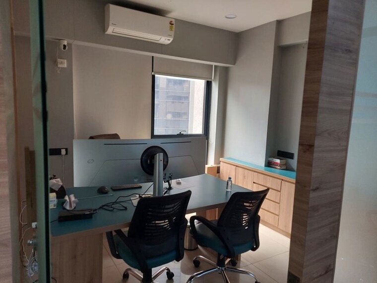 Team Area, prahlad nagar Commercial Office Space 873 Sq.Ft. In Prahlad Nagar Ahmedabad 10657936