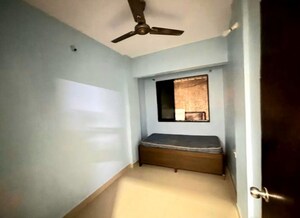 Furnished Amenities in 2 BHK Apartment at Suketu Apartment, Mulund West – for Rent
