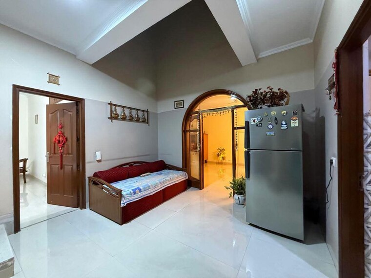 Living Room, sector 31 3 Bedroom 3000 Sq.Ft. Villa In Sector 31 Gurgaon 10657819