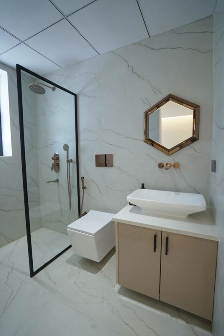 Bathroom, hermitage-royale 3 Bedroom 1880 Sq.Ft. Apartment In Ramgarh Bhudda Zirakpur 10657960