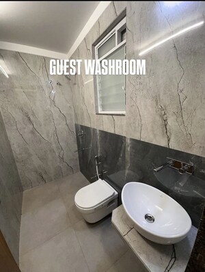 Team Area in 1 BHK Apartment at Jaydeep And Gami Evara, Chembur – for Sale