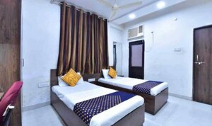  Pg For Rent in Sector 135
