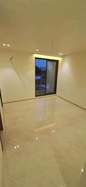 Room in 4 BHK Villa at Evermark 11, Bhayli – for Sale