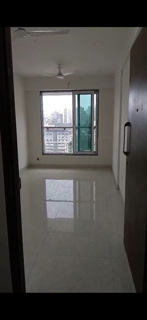 2 BHK Apartment For Sale in Triumph Swastik, Malad West