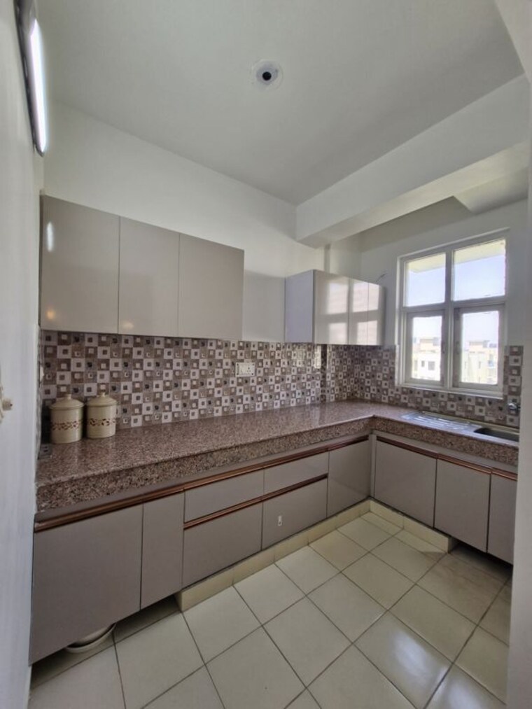 Kitchen, krish-city-phase-2 3 Bedroom 975 Sq.Ft. Apartment In Tapukara Bhiwadi 10658054