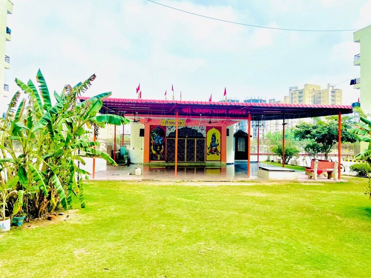 Garden, krish-city-phase-2 3 Bedroom 975 Sq.Ft. Apartment In Tapukara Bhiwadi 10658054