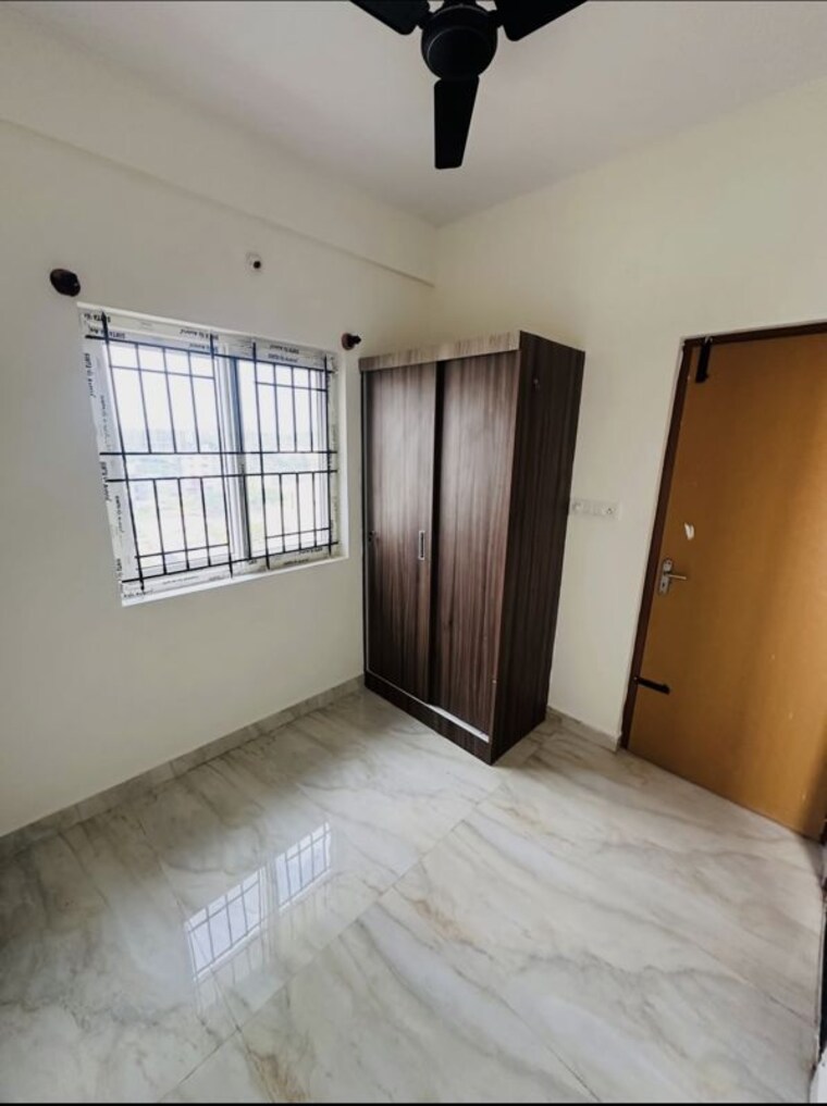 Room, shah-industrial-estate-chembur 1 Bedroom 480 Sq.Ft. Apartment In Chembur Mumbai 10658084