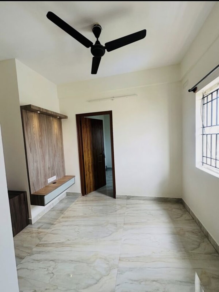 Room, shah-industrial-estate-chembur 1 Bedroom 480 Sq.Ft. Apartment In Chembur Mumbai 10658084