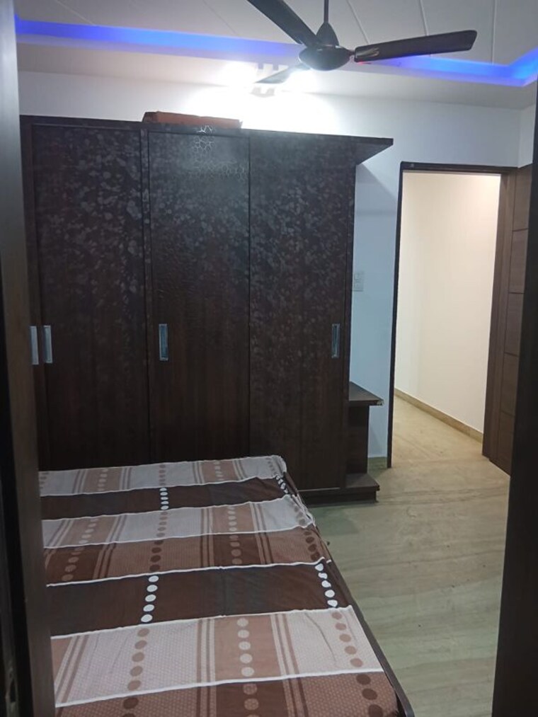 undefined, subhash nagar 2 Bedroom 100 Sq.Yd. Builder Floor In Subhash Nagar Delhi 10658097