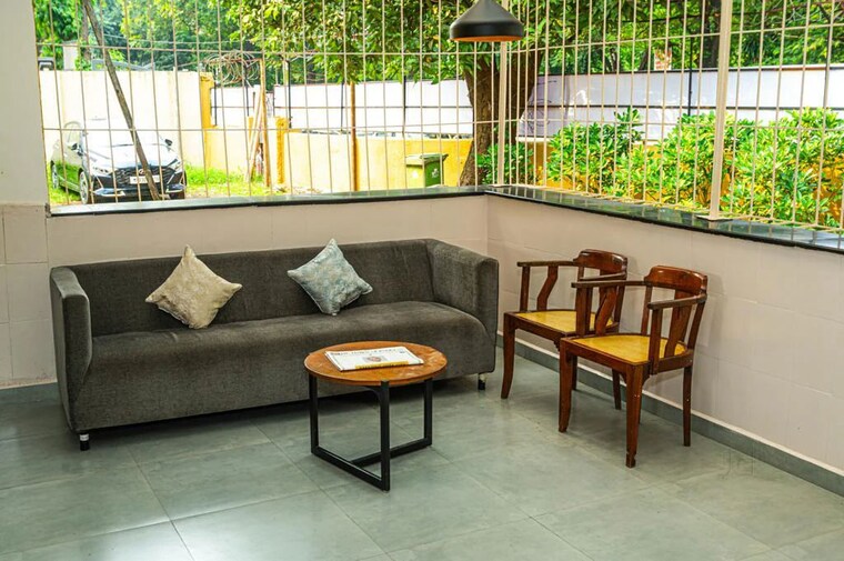 Lobby, matunga east Pg For Girls In Matunga East 10658071
