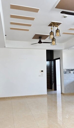 Room in 4 BHK Apartment at Trident Embassy, Sector 1 Greater Noida – for Sale