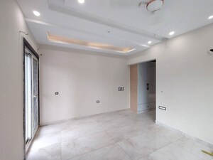 Room in 4 BHK Apartment at Vatika Sovereign Park, Sector 99 – for Sale