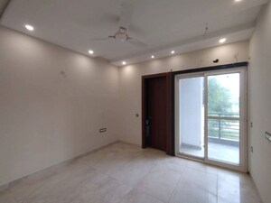 Room in 4 BHK Apartment at Vatika Sovereign Park, Sector 99 – for Sale