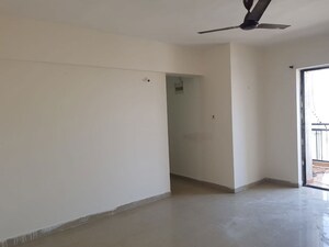 Room in 2 BHK Apartment at Gurukrupa Astter, Wadgaon Sheri – for Rent
