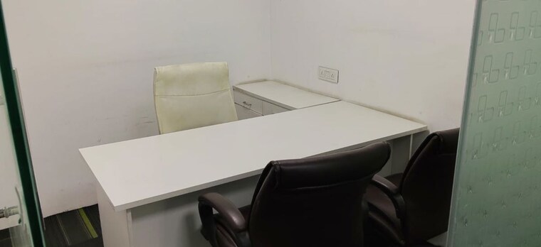 undefined, sector 63 Commercial Office Space 1200 Sq.Ft. In Sector 63 Noida 10658159