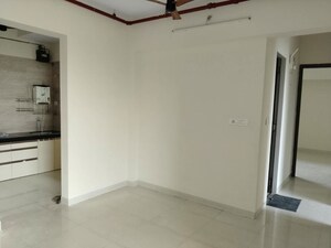 Room in 3 BHK Apartment at Ashar Sapphire, Kapur Bawdi – for Rent