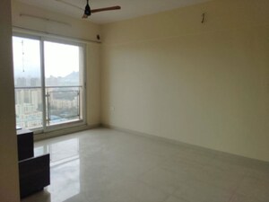 Room in 3 BHK Apartment at Ashar Sapphire, Kapur Bawdi – for Rent