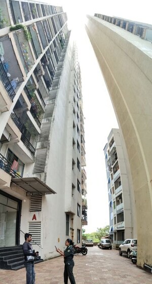 2 BHK Apartment For Rent in Aims Sea View, Bhayandar East