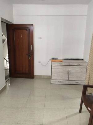 Room in 1 BHK Apartment at Lokhandwala Infrastructure Spring Leaf, Kandivali East – for Rent