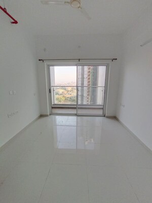 Room in 2 BHK Apartment at Runwal The Central Park, Chinchwad – for Sale
